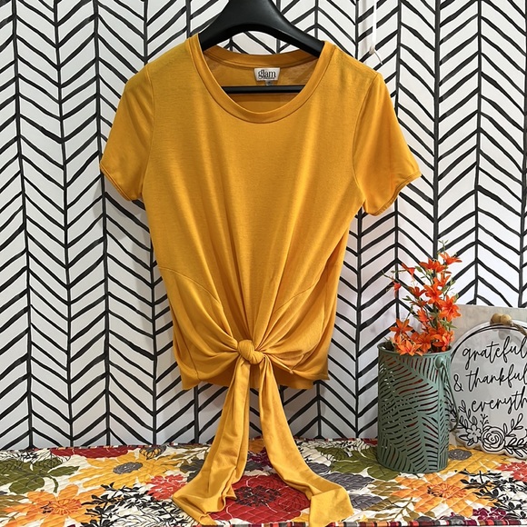Glam Sunny Sunflower Yellow Tie Front Short Sleeve Top, Size Medium - Picture 2 of 12